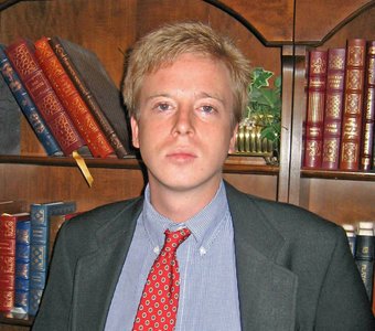 Journalist Barrett Brown Gets Five Years After Linking to Hacked Stratfor Info
