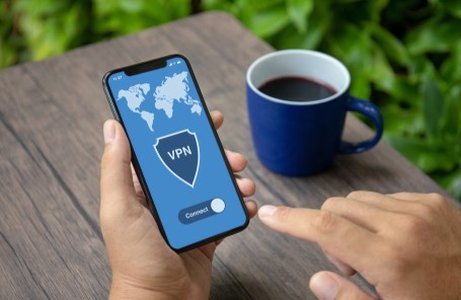 Senators Urge Security Audit of Foreign VPNs