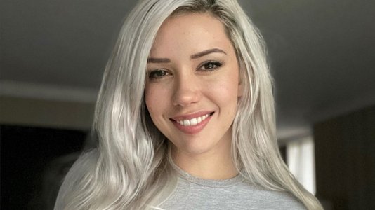 Please welcome Alanah Pearce as your GDC 2022 host
