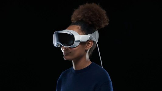 Reality check for VR: Omdia forecasts decline as Apple’s entry fails to galvanize market
