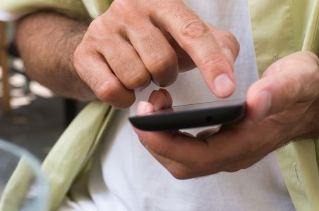 UK Doctors Routinely Send Sensitive Patient Info by Text
