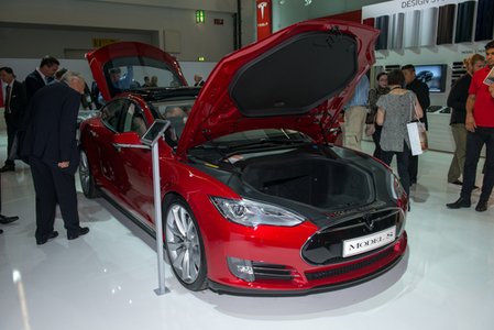 Tesla Electric Vehicle Owners Should Beware the Phish