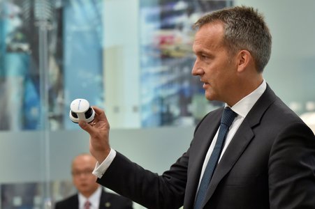 Barclays Unveils Vein Scanner to Authenticate Customers