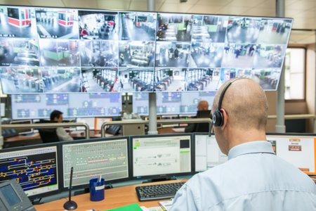 MI5: Spies and Thieves are Targeting & Grooming Insiders