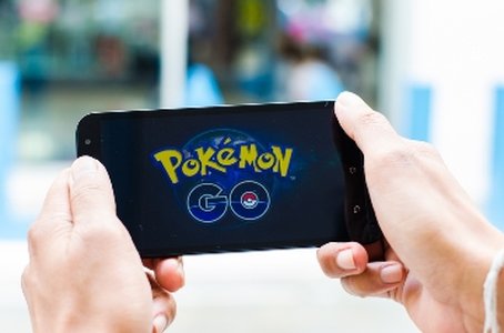 Malware Fears as Pokémon Threats Go Social