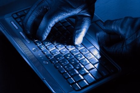 Insider Threat Warning as Scientists Steal Pharma Secrets
