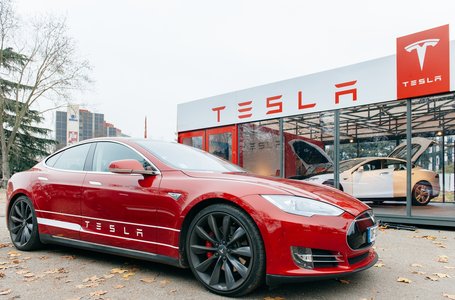 #BlackHat:Tesla S Gets the Hacking Treatment