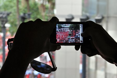 Get your free iPhone 5 here...NOT!