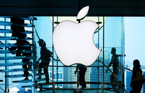 Apple Sues Employee for Stealing Trade Secrets