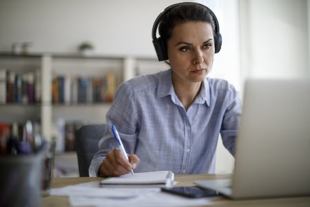 Remote Workers Keep IT Issues to Themselves