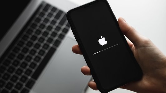 iOS 18.3.2 Patches Actively Exploited WebKit Vulnerability