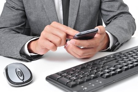 Deutsche Bank to Ban Texts and Messaging Apps