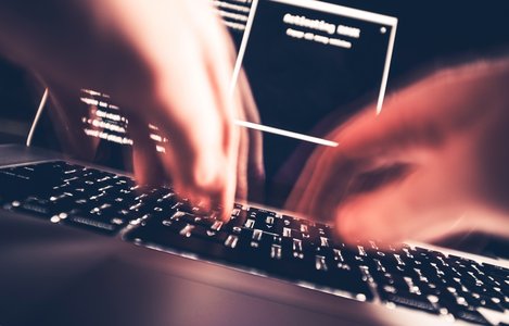 Hackers Eschew Malware to Keep Attacks Hidden