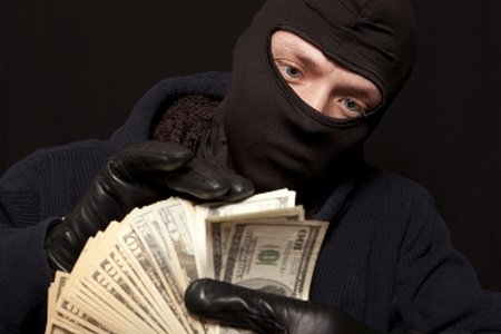 Alleged Darknet Drug Dealer Caught After Offline Mistakes