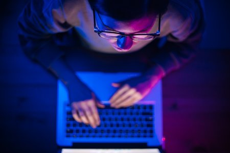 Hacker Admits Stealing College Girls’ Nude Snaps