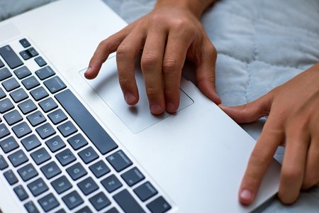 #SaferInternetDay: Porn Sites Face Legal Duty to Verify Age of UK Users