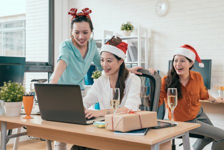 Holiday Shopping on Company Devices a Worry for Executives