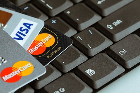 Canadian Telco Exposes Unencrypted Card Details