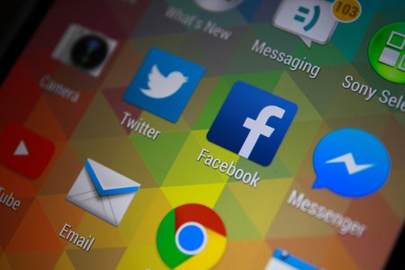Facebook Adds Payments Feature