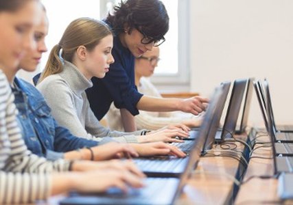#WomenInScience: High Number of Girls Sign Up for Codebreaking Contest