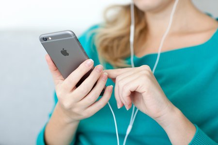 Upgrade iOS Now to Avoid Phantom Flaw, Say Researchers