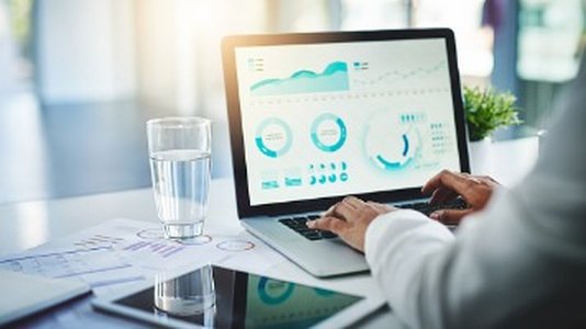 Public Sector Outperforming Private in Data Management Although Challenges Remain