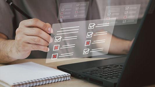 44% of Cybersecurity Professionals Struggle with Regulatory Compliance