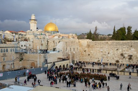 Anonymous Pledges 'Electronic Holocaust' Against Israel