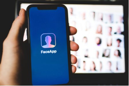 Security Experts Warn Against Use of FaceApp