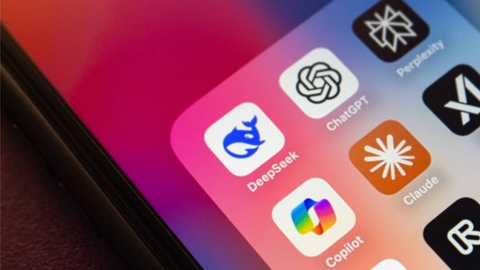 Chinese GenAI Startup DeepSeek Sparks Global Privacy Debate