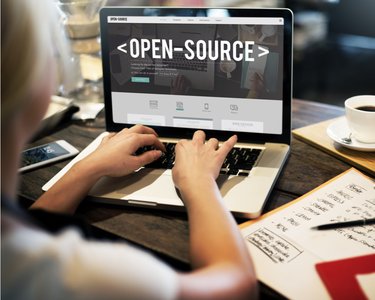 Open Source Community Hands White House 10-Point Security Plan