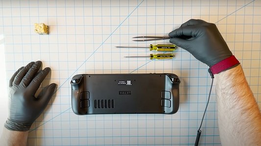 Valve has dissected a Steam Deck so you don't have to