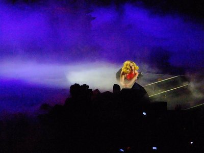 Lady Gaga Sees Applause for Single, Despite 'Hacker' Leak