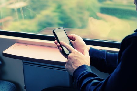 London Losers Misplace 25,000 Mobiles Whilst Traveling