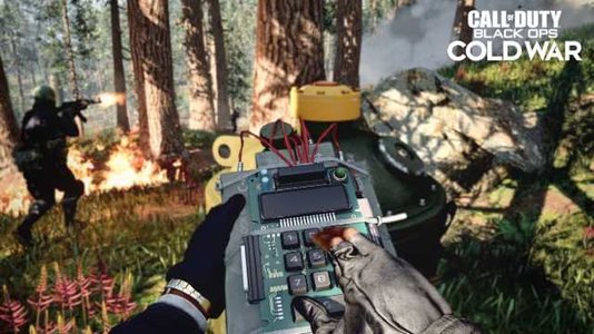 CALL OF DUTY: BLACK OPS COLD WAR Explosive "Fireteam: Dirty Bomb" Mode Revealed In New Trailer