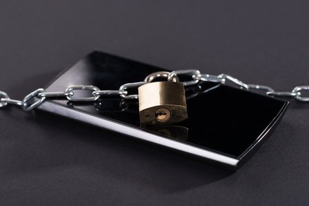 Experts Warn of Mobile Ransomware Deluge on Social Media