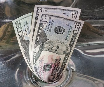 UK E-commerce Fraud Soars 27% in 2018