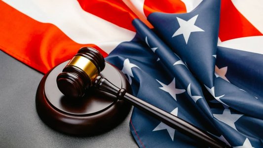Health Tech Execs Get Jail Time For $1bn Fraud Scheme