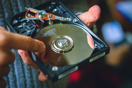 Elite Oxbridge Alumni Club Reports Stolen Hard Drive